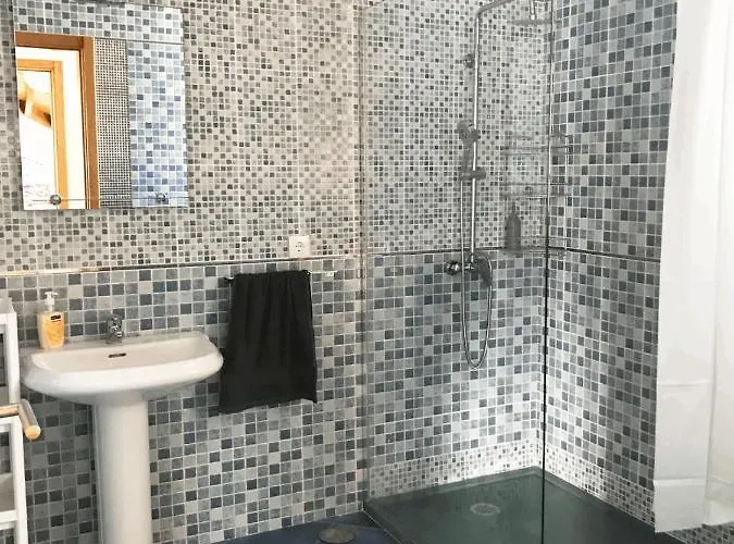 Lava Acores Coliving & Coworking 大里贝拉