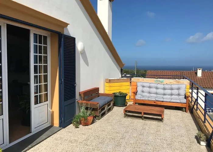 Lava Acores Coliving & Coworking 民宿 大里贝拉